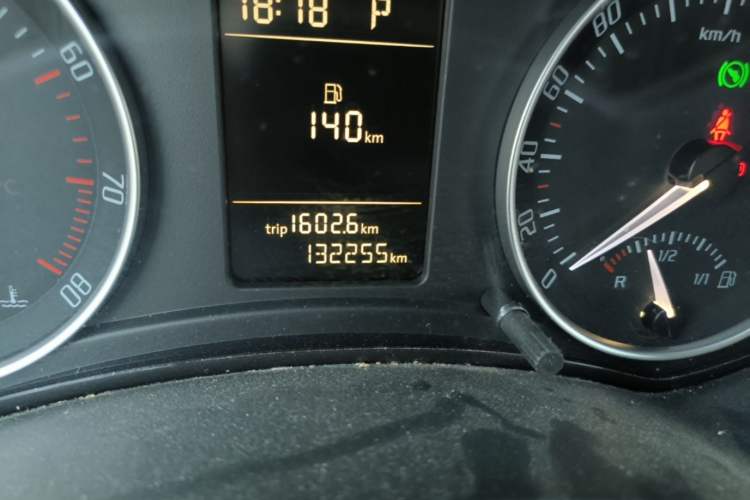 Used Skoda Octavia 2013 1.6L Automatic Elegance Edition Odometer Close Up