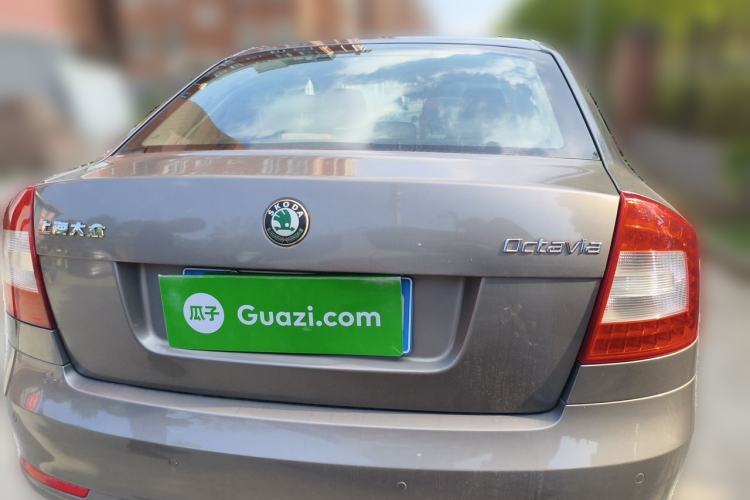 Used Skoda Octavia 2013 1.6L Manual Yijun Edition Rear
