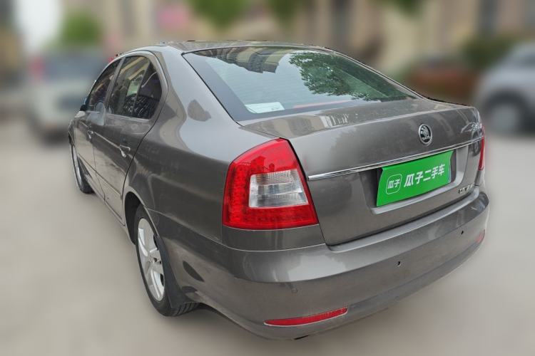 Used Skoda Octavia 2013 1.6L Manual Yijun Edition Rear Left 45 Deg