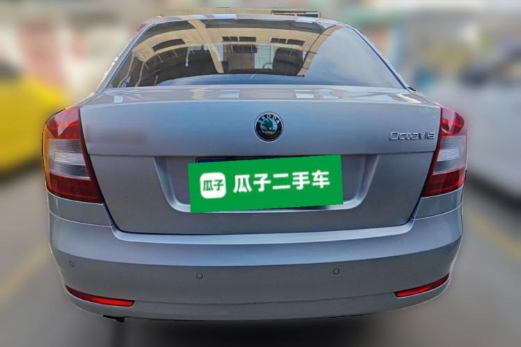 Used Skoda Octavia 2013 1.6L Manual Yijie Edition Rear