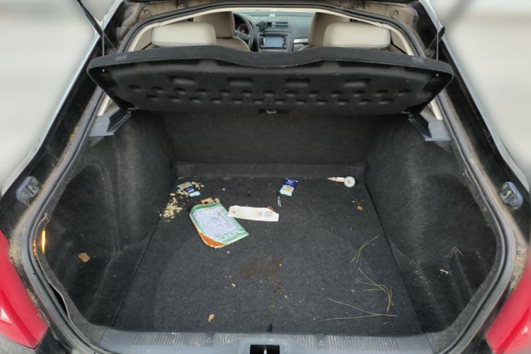 Used Skoda Octavia 2013 1.6L Automatic Elegance Edition Trunk