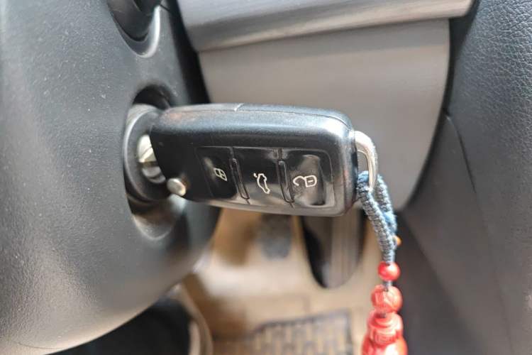 Used Skoda Octavia 2013 1.6L Manual Yijie Edition Vehicle Key