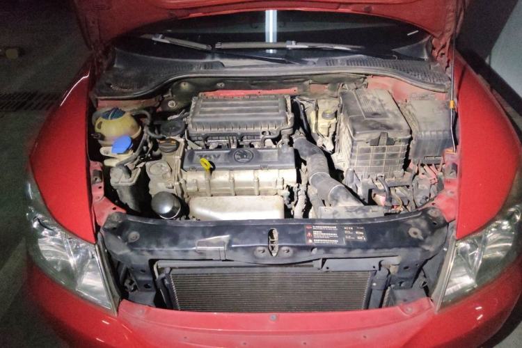 Used Skoda Octavia 2013 1.6L Automatic Yijie Edition Engine Bay