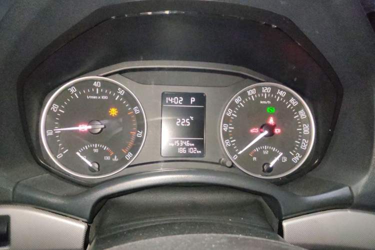 Used Skoda Octavia 2013 1.6L Automatic Yijie Edition Instrument Cluster