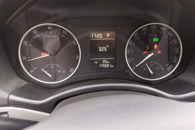 Used Skoda Octavia 2013 1.6L Automatic Yijun Edition Instrument Cluster