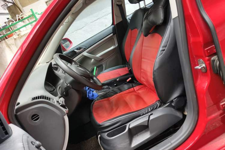 Used Skoda Octavia 2013 1.6L Automatic Elegance Edition Left Front Seat
