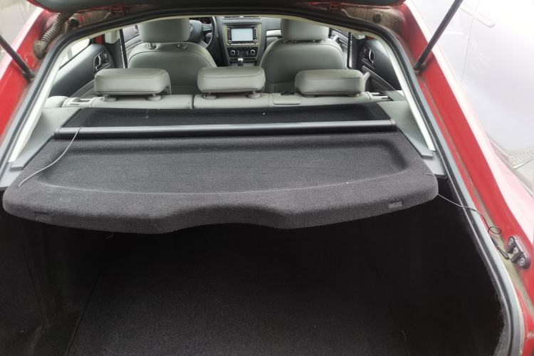 Used Skoda Octavia 2013 1.6L Automatic Yijun Edition Trunk