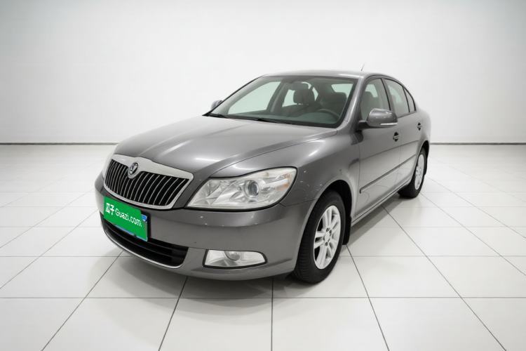 Used Skoda Octavia 2013 1.6L Automatic Yijie Edition Guazi used car, China used car export, Used car for sale, Used Skoda cars, Cheapest cars for sale