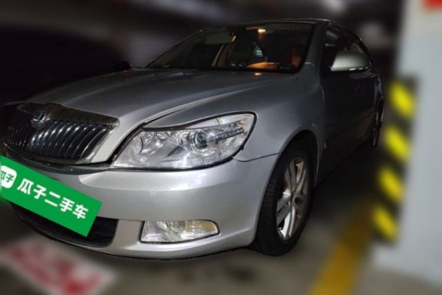 Ojetý Skoda Octavia 2013 1.6L Automatic Yijun Edition