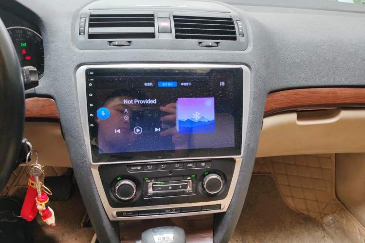 Used Skoda Octavia 2013 1.4TSI DSG Yijun Edition Audio And AC Panel