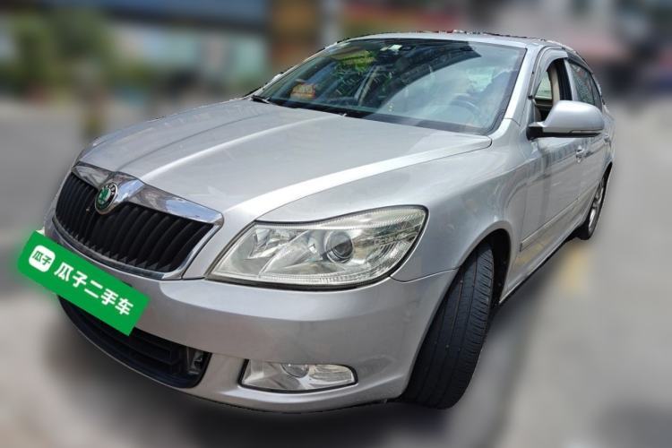 Used Skoda Octavia 2013 1.6L Automatic Yijun Edition Guazi used car, China used car export, Used car for sale, Used Skoda cars, Cheapest cars for sale