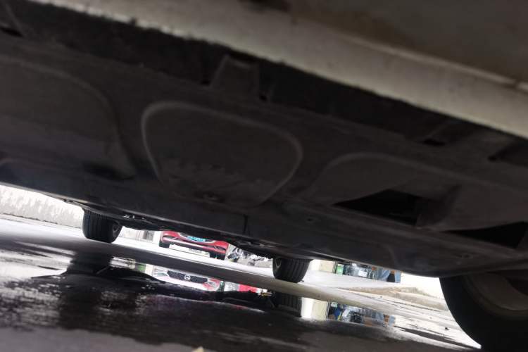 Used Skoda Octavia 2013 1.6L Manual Yijie Edition Chassis Front