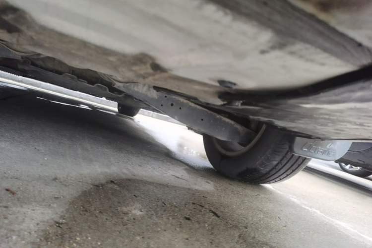 Used Skoda Octavia 2013 1.6L Manual Eado Edition Chassis Front Left