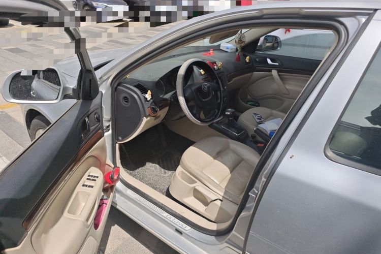 Used Skoda Octavia 2013 1.6L Automatic Yijun Edition Driver Seat