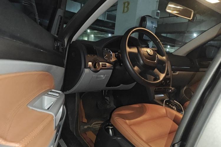Used Skoda Octavia 2013 1.6L Automatic Yijie Edition Driver Seat