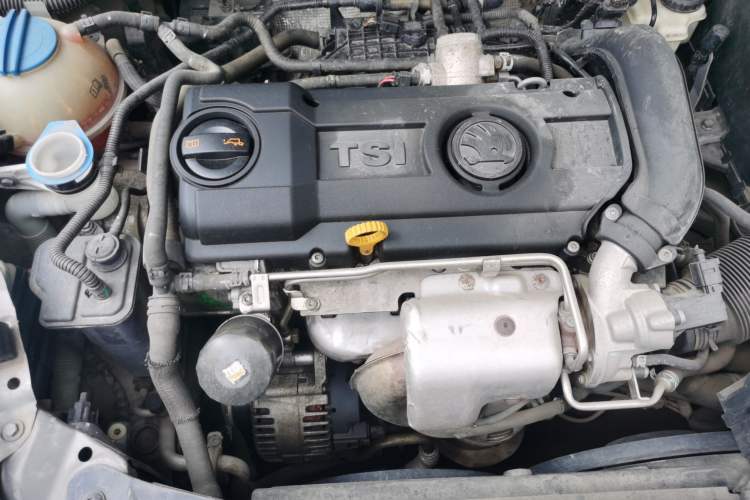 Used Skoda Octavia 2013 1.4TSI DSG Yijun Edition Engine Bay