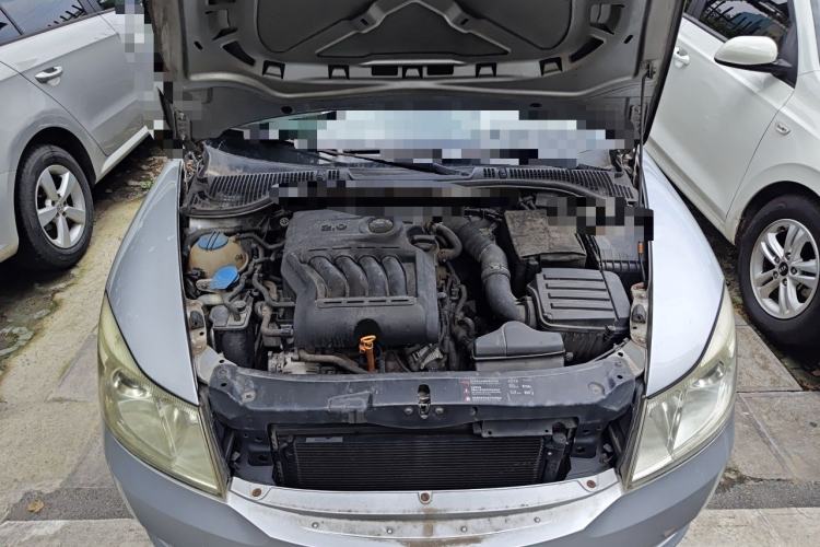 Used Skoda Octavia 2013 2.0L Manual Yijie Version Engine Bay