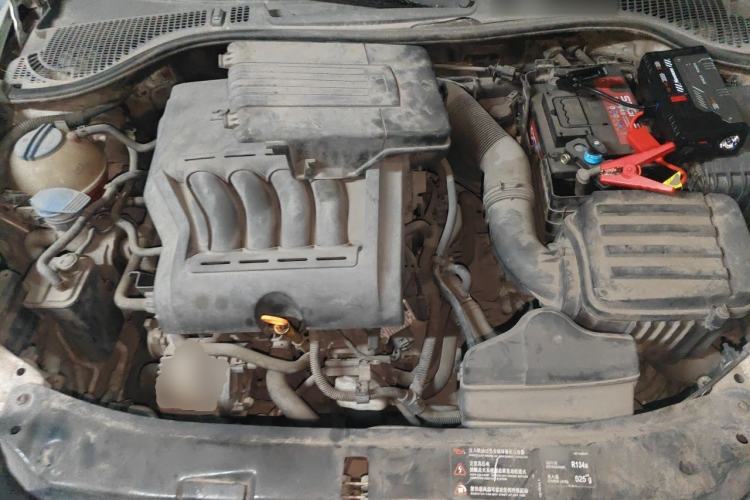 Used Skoda Octavia 2013 2.0L Automatic Yijie Edition Engine Bay