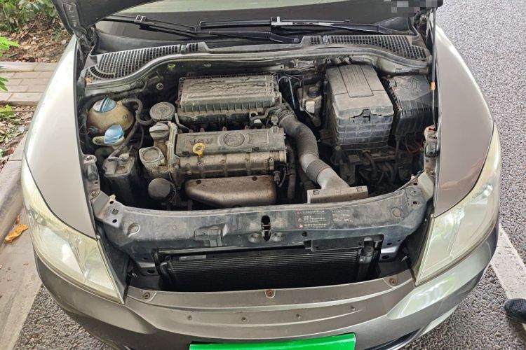 Used Skoda Octavia 2013 1.6L Automatic Yijie Edition Engine Bay