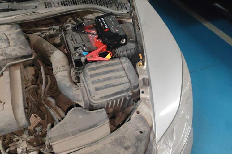 Used Skoda Octavia 2013 2.0L Automatic Yijie Edition Engine Bay Left