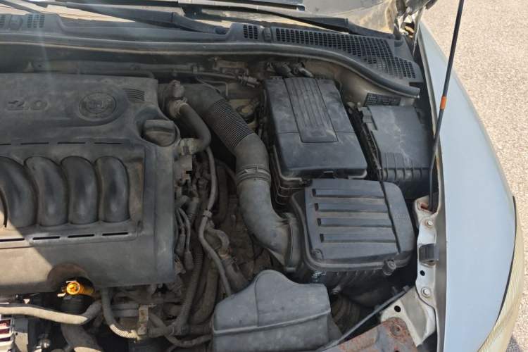 Used Skoda Octavia 2013 2.0L Automatic Yijie Edition Engine Bay Left