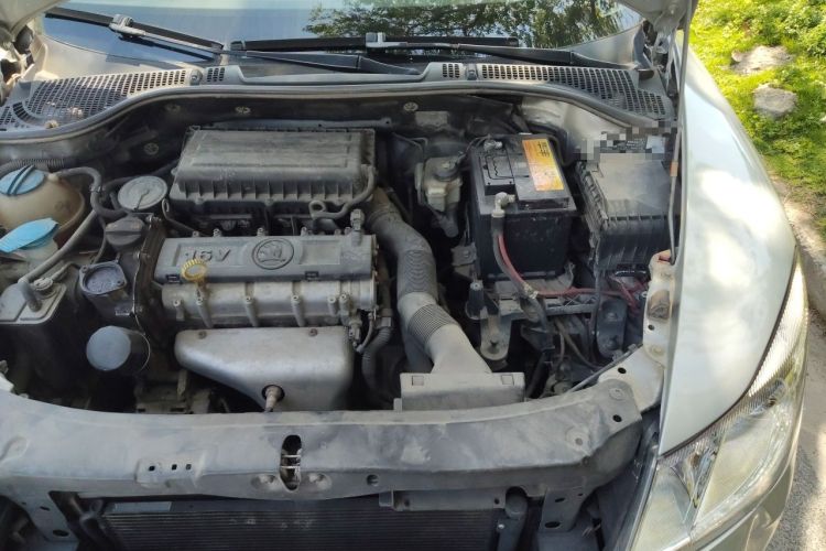 Used Skoda Octavia 2013 1.6L Manual Yijun Edition Engine Bay Left