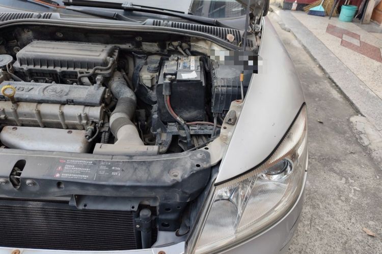 Used Skoda Octavia 2013 1.6L Manual Yijie Edition Engine Bay Left
