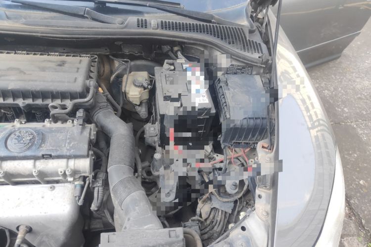 Used Skoda Octavia 2013 1.6L Manual Eado Edition Engine Bay Left