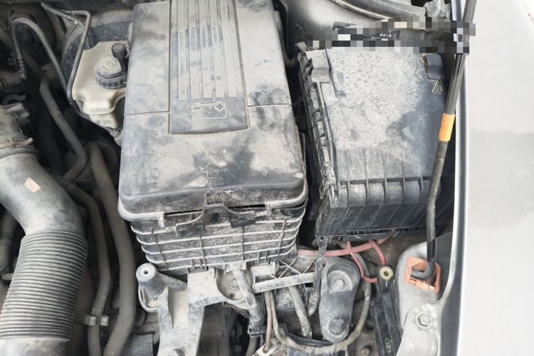 Used Skoda Octavia 2013 1.6L Automatic Yijun Edition Engine Bay Left