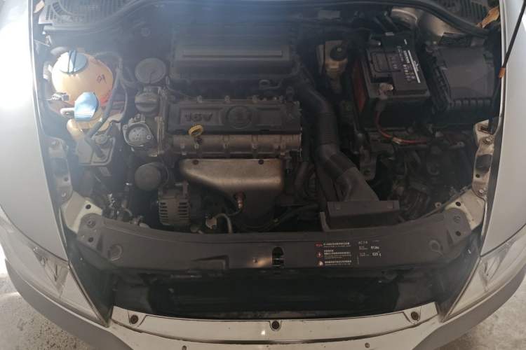 Used Skoda Octavia 2013 1.6L Manual Eado Edition Engine Bay