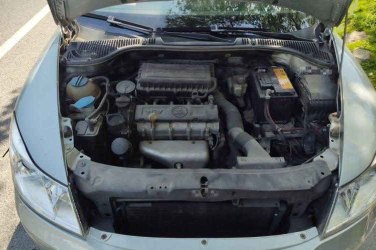 Used Skoda Octavia 2013 1.6L Manual Yijun Edition Engine Bay