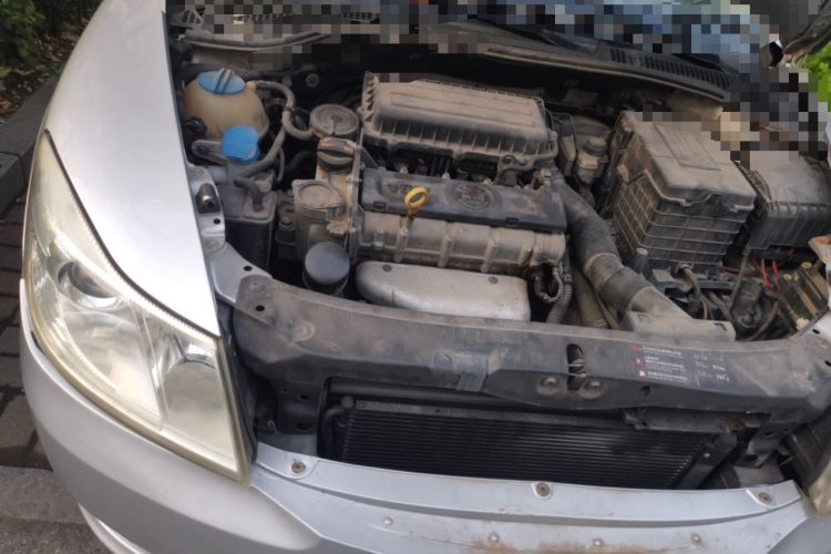 Used Skoda Octavia 2013 1.6L Automatic Yijie Edition Engine Bay Right