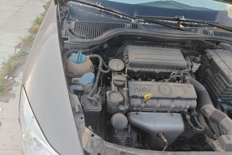 Used Skoda Octavia 2013 1.6L Automatic Elegance Edition Engine Bay Right
