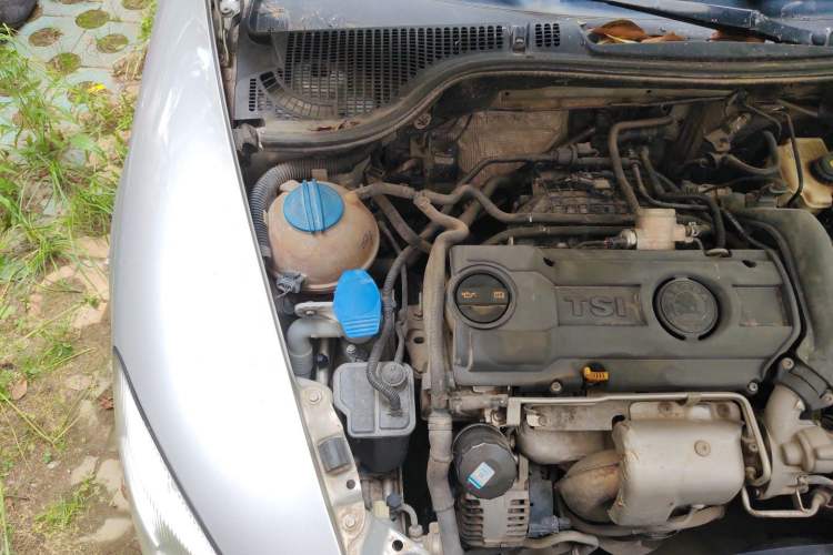 Used Skoda Octavia 2013 1.4TSI DSG Yijun Edition Engine Bay Right