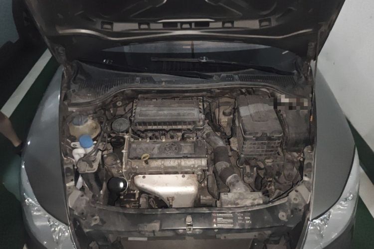 Used Skoda Octavia 2013 1.6L Automatic Yijie Edition Engine Bay