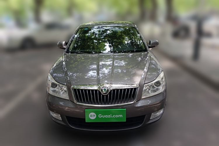 Used Skoda Octavia 2013 1.4TSI Manual Yijun Edition Front