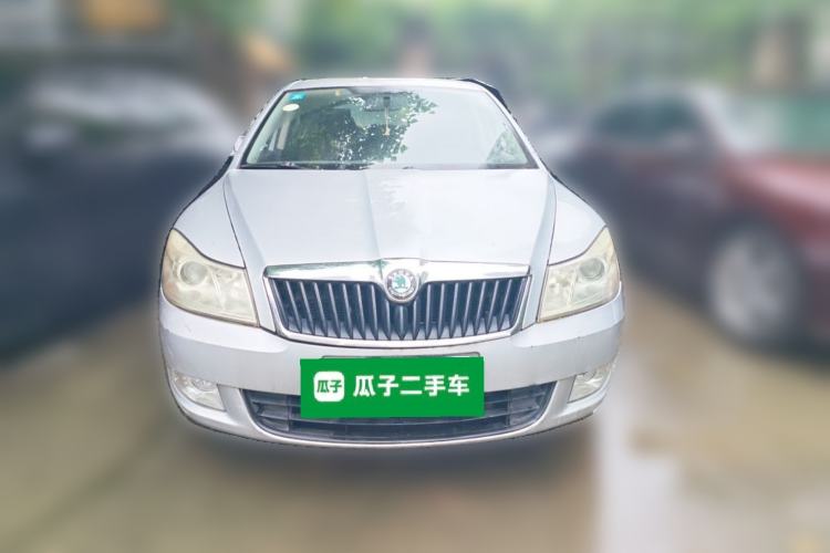Used Skoda Octavia 2013 1.6L Manual Eado Edition Front
