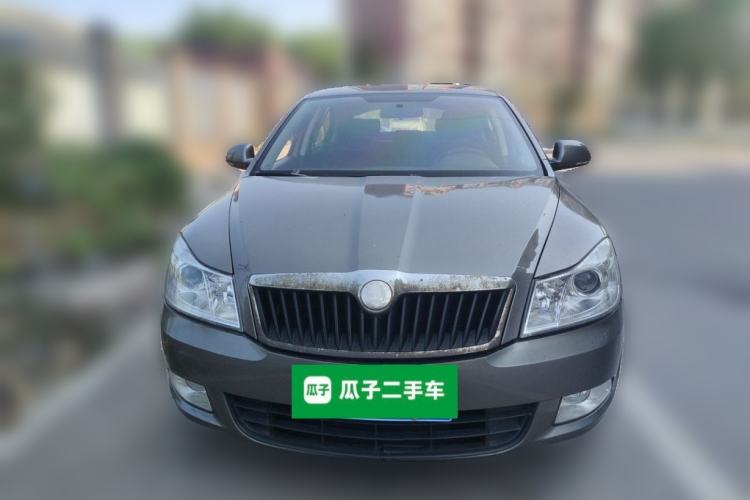 Used Skoda Octavia 2013 1.6L Manual Yijie Edition Front