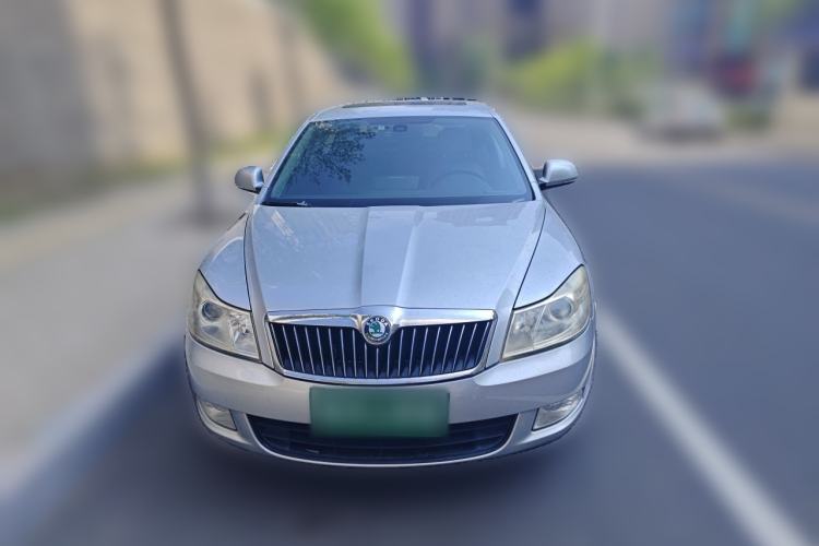 Used Skoda Octavia 2013 1.6L Manual Yijun Edition Front