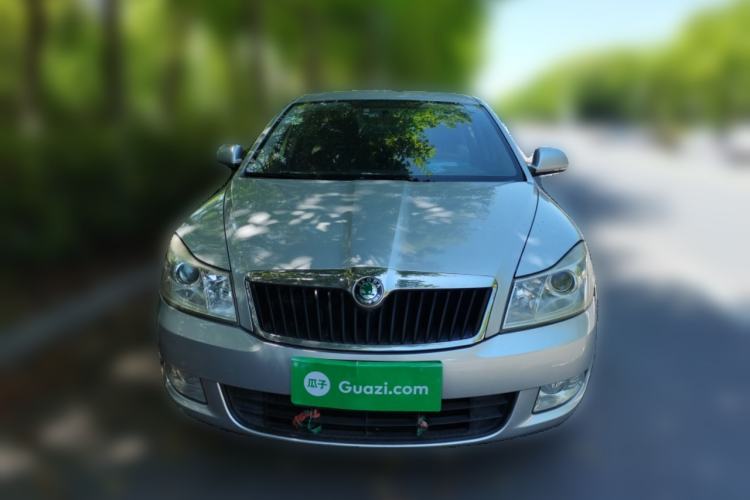 Used Skoda Octavia 2013 1.6L Manual Yijie Edition Front
