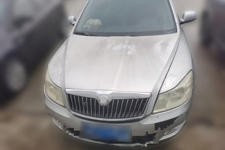 Used Skoda Octavia 2013 1.6L Manual Eado Edition Front