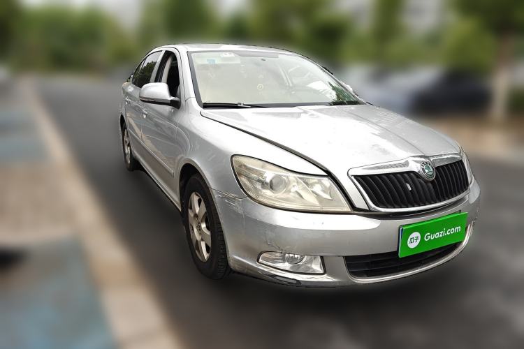 Used Skoda Octavia 2013 1.6L Automatic Yijie Edition Front Right 45 Deg