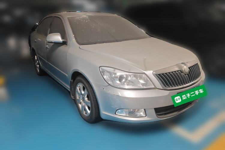 Used Skoda Octavia 2013 2.0L Automatic Yijie Edition Front Right 45 Deg