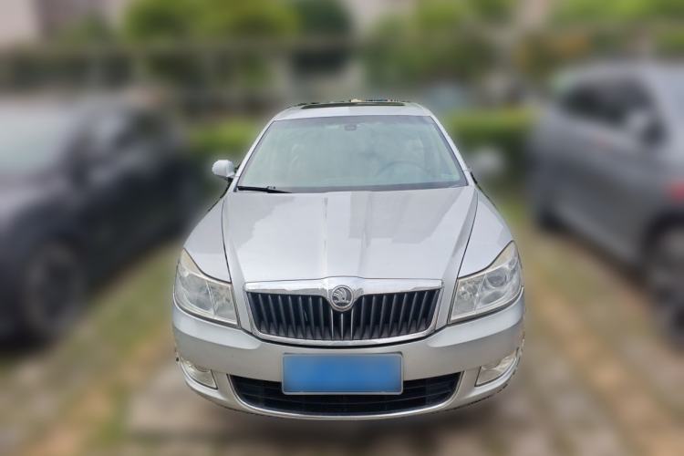 Used Skoda Octavia 2013 1.6L Automatic Yijun Edition Front