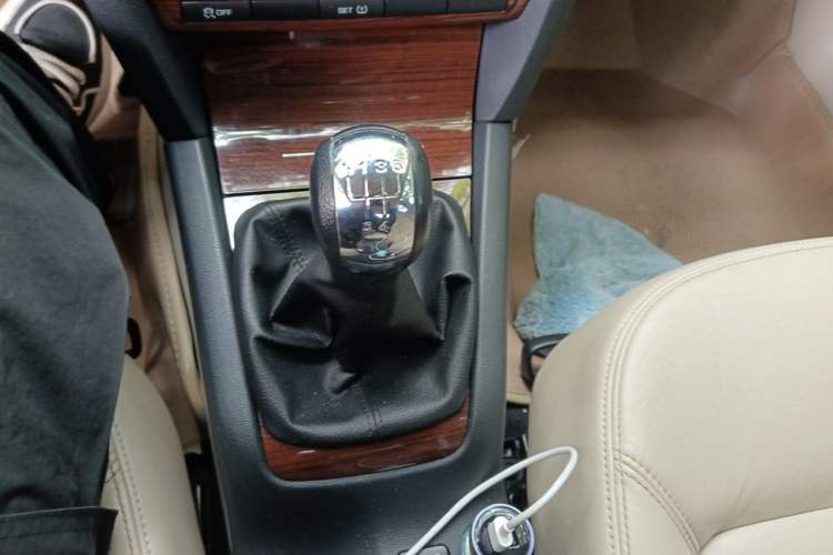 Used Skoda Octavia 2013 1.4TSI Manual Yijun Edition Gear Lever