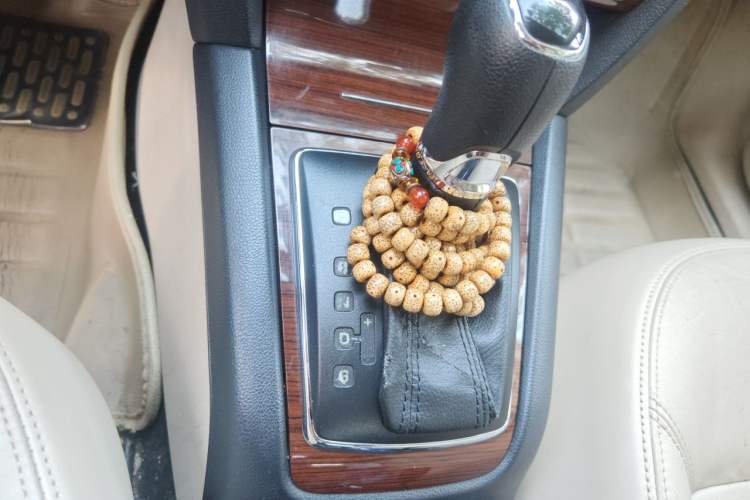 Used Skoda Octavia 2013 1.6L Automatic Yijun Edition Gear Lever