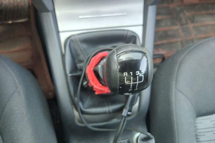 Used Skoda Octavia 2013 1.6L Manual Yijie Edition Gear Lever