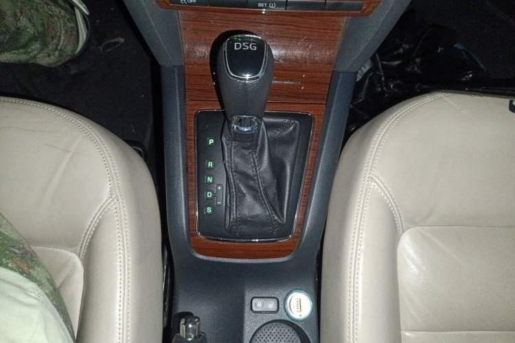 Used Skoda Octavia 2013 1.4TSI DSG Yijun Edition Gear Lever