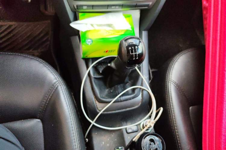Used Skoda Octavia 2013 1.6L Manual Yijie Edition Gear Lever
