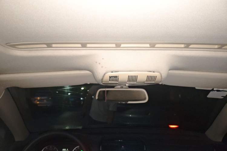 Used Skoda Octavia 2013 1.6L Automatic Yijun Edition Headliner